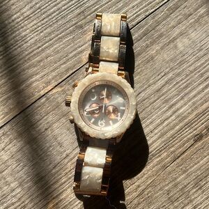 NIXON WATCH